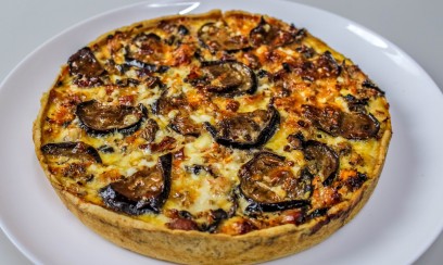 ФРАНЦУЗСКИЙ КИШ С КОПЧЕНОЙ КУРИЦЕЙ И БАКЛАЖАНАМИ